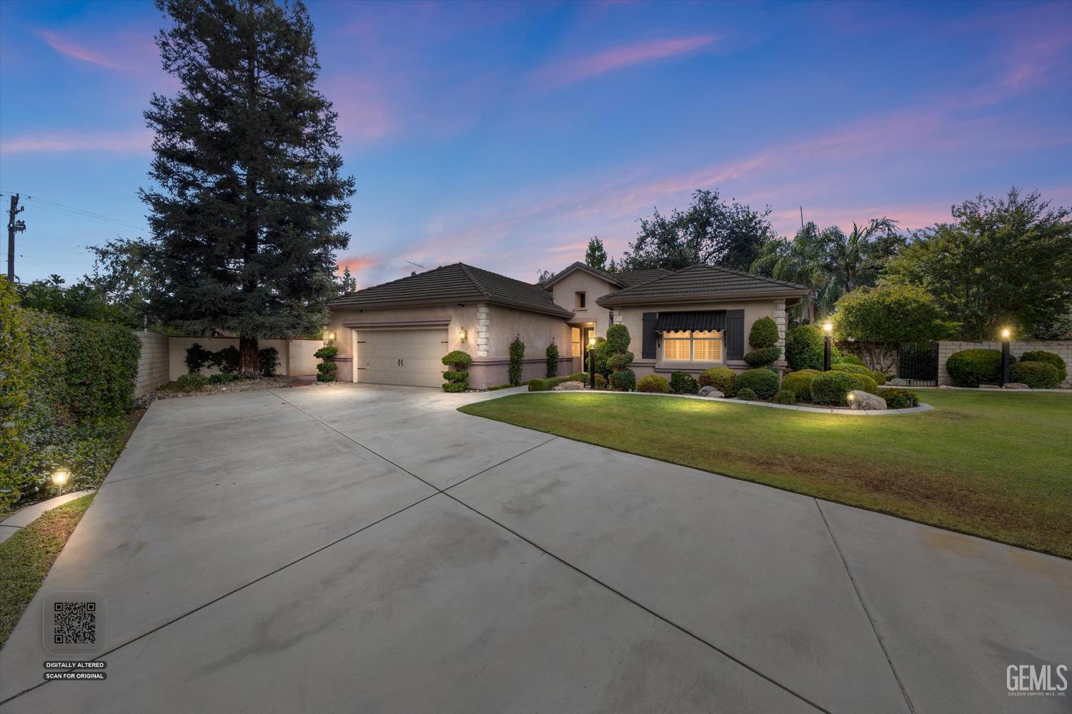 3223 Peace Rose St, Bakersfield, CA 93311 front exterior